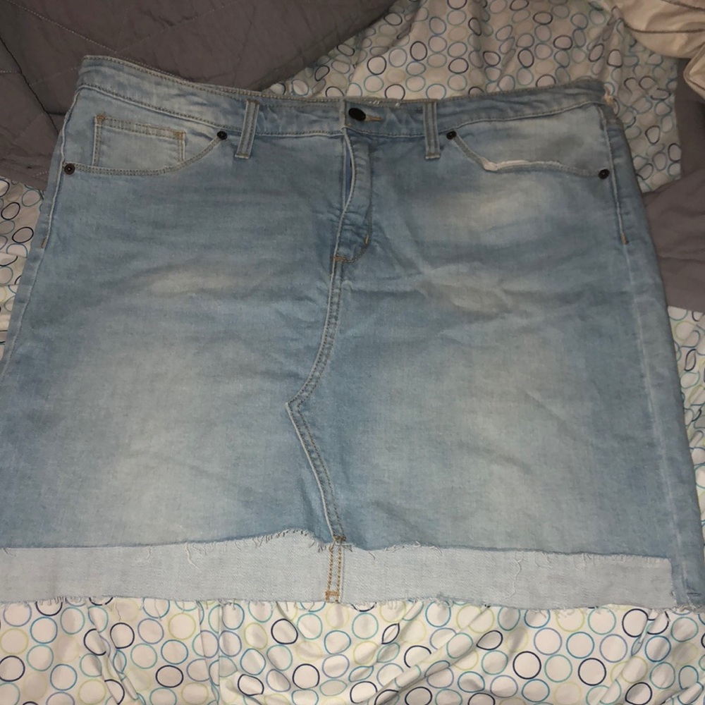 denim skirt